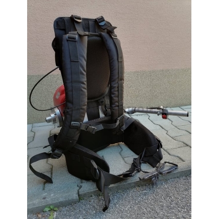 BackPack Enar motorový ponorný vibrátor na betón - pohonná jednotka s motorom Honda