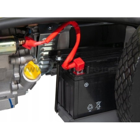 WX 6250 ES Pramac trojfázová elektrocentrála s AVR, elektrickým štartom a podvozkom