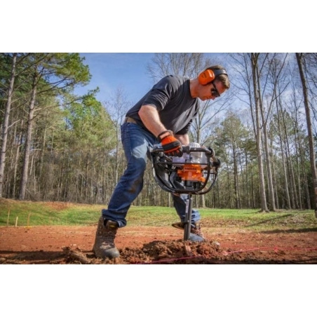 BT 131 Stihl benzínový zemný vrták (jamkovač)