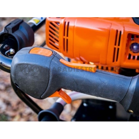 BT 131 Stihl benzínový zemný vrták (jamkovač)