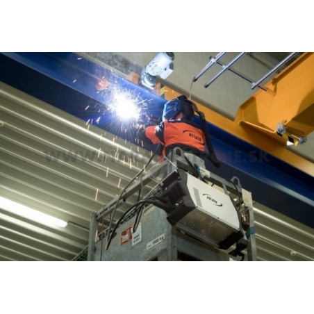 PERUN 200 MIG MAN PFC Alfa In zvárací invertor MMA, MIG / MAG a TIG