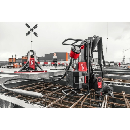 MXF CVBPKIT-602 MILWAUKEE MX FUEL™ batohový vibrátor do betónu