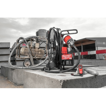 MXF CVBPKIT-602 MILWAUKEE MX FUEL™ batohový vibrátor do betónu