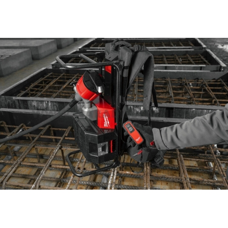 MXF CVBPKIT-602 MILWAUKEE MX FUEL™ batohový vibrátor do betónu