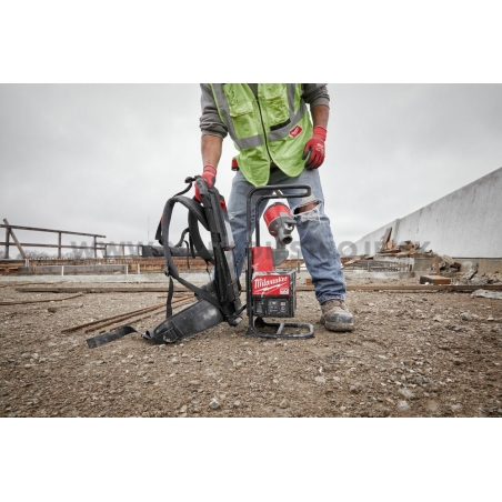 MXF CVBPKIT-602 MILWAUKEE MX FUEL™ batohový vibrátor do betónu