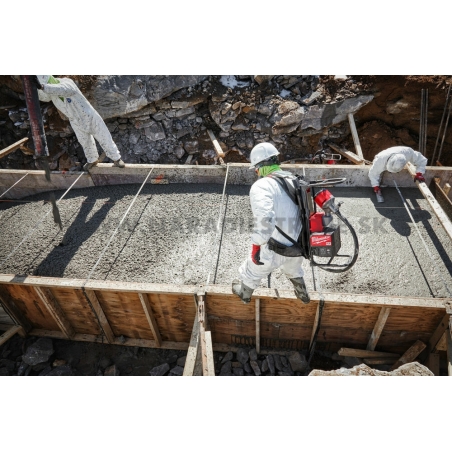 MXF CVBPKIT-602 MILWAUKEE MX FUEL™ batohový vibrátor do betónu