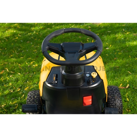 RLT 92 TRD Riwall Pro trávny traktor so zadným vyhadzovaním mechanickou prevodovkou