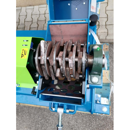 Triton Sima drvič stavebného odpadu, sutiny