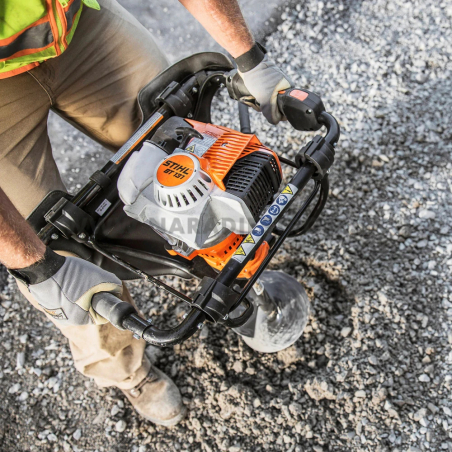 BT 131 Stihl benzínový zemný vrták (jamkovač)