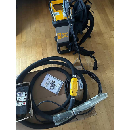 BOXEL E-BATT Enar prenosný akumulátorový elektronický menič napätia pre vysokofrekvenčné vibrátory betónu