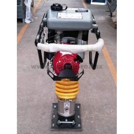 CV70H Batmatic mechanické vibračné dusadlo s motorom Honda GXR120
